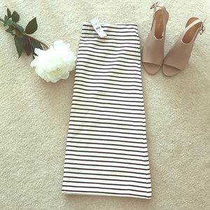 Black & white stripped pencil skirt. New w/ tags.